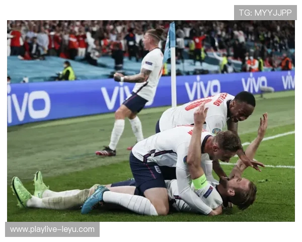 英格兰队全力备战关键战役，力求赛场再创佳绩